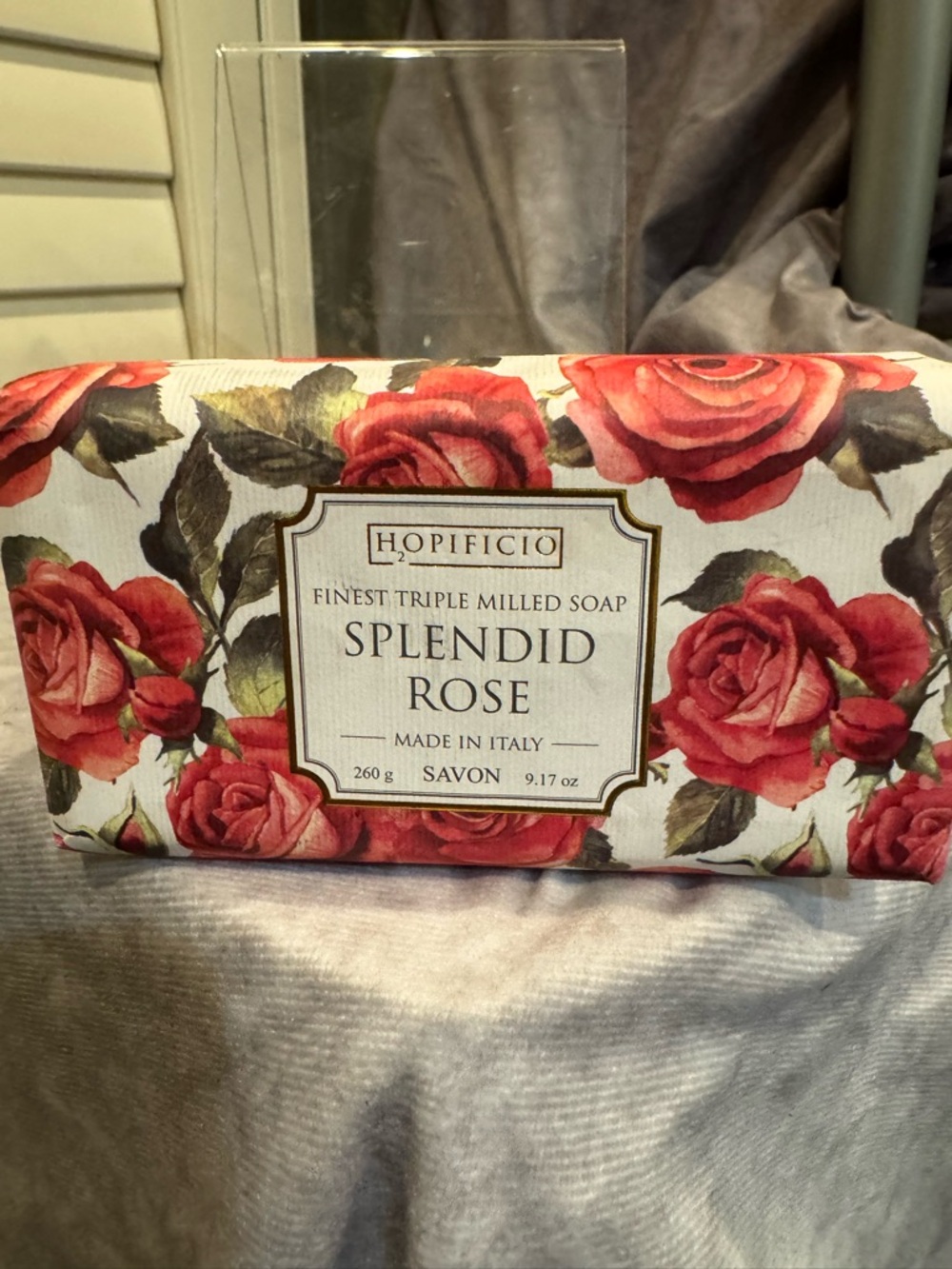 Hopificio Splendid Rose Triple Milled Soap - Red Rose 9.1 oz